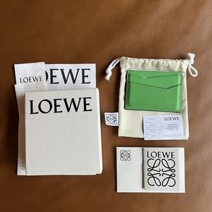 Loewe Puzzle Stitch Plain C Wallet Cardholder Apple Green Leather